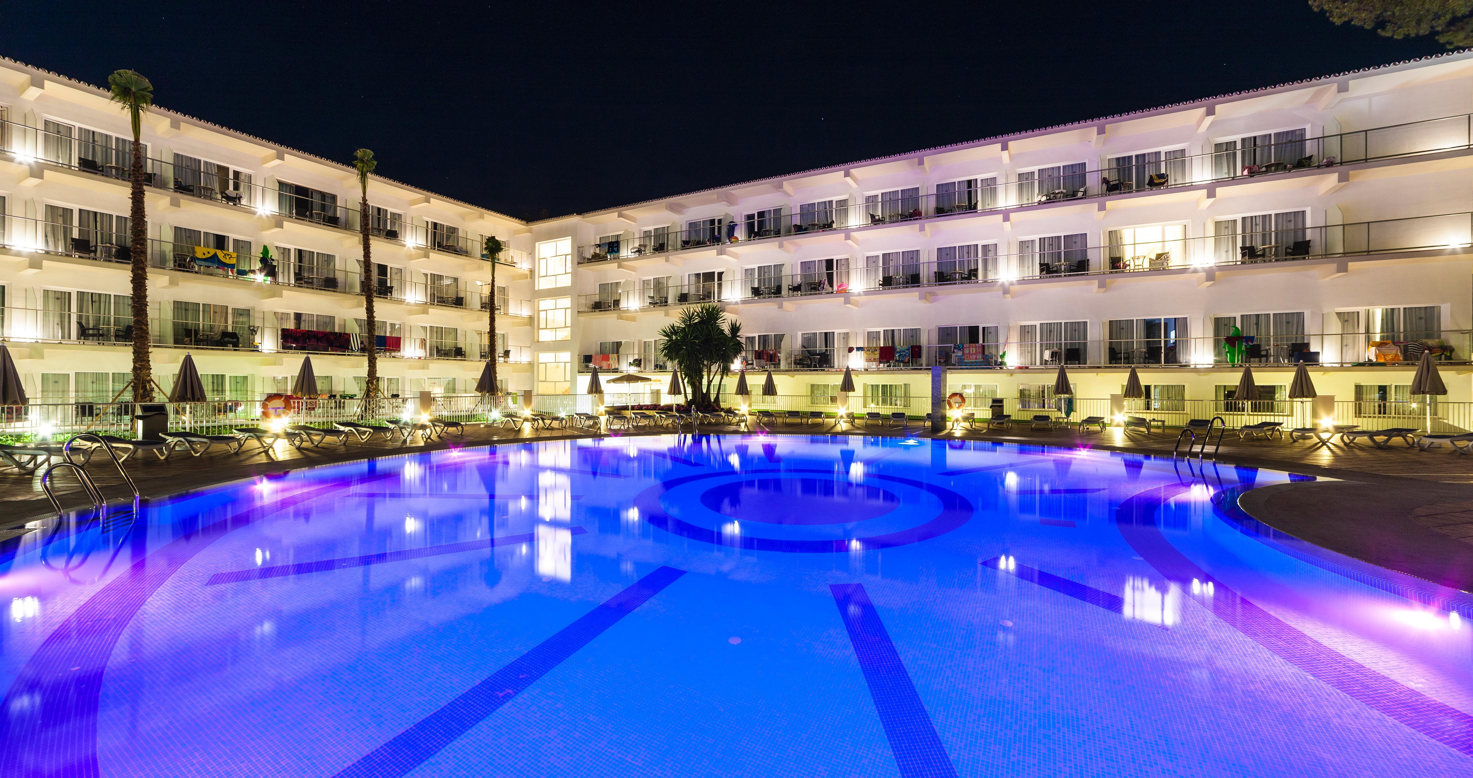 Globales Playa Estepona Zewnętrze zdjęcie